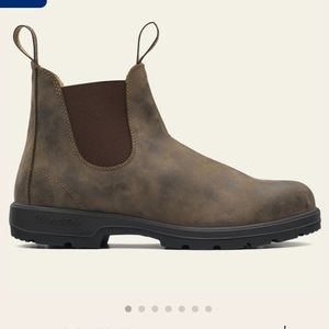 Blundstone rustic brown Chelsea boot
